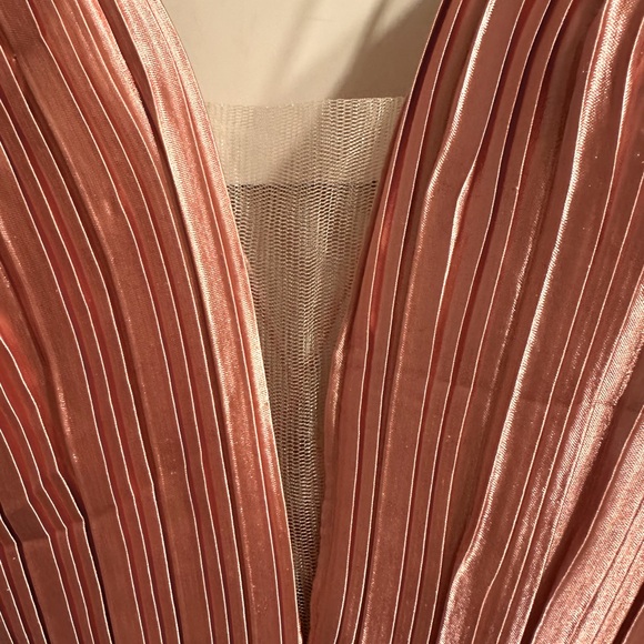 (03) ❤️ BNWT IEENA FOR MAC DUGGAL
Plunge Neck Pleated Evening Gown #49039 - Picture 7 of 9